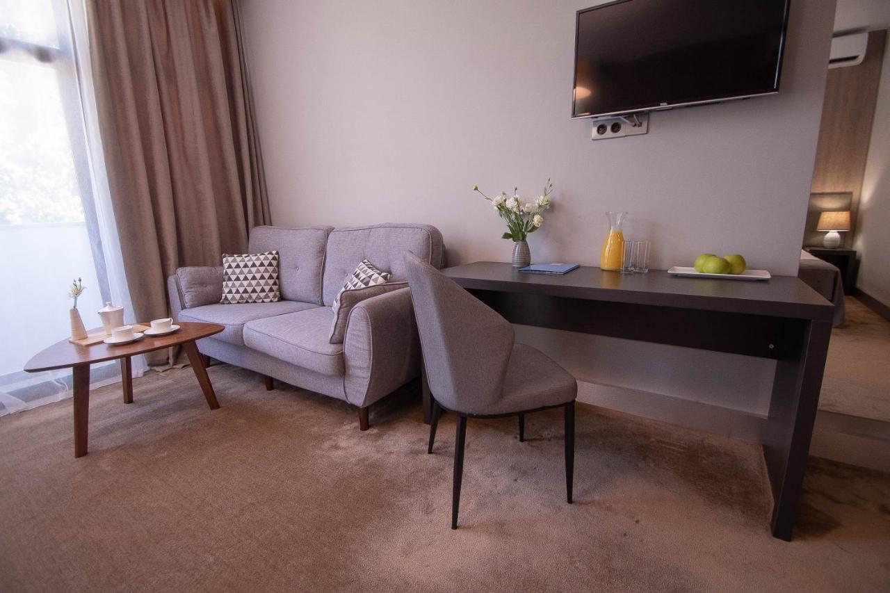 New Athos Abaash Hotel Afon المظهر الخارجي الصورة