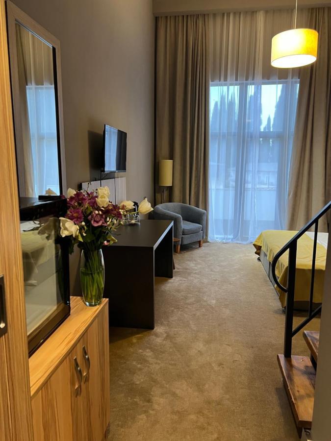 New Athos Abaash Hotel Afon المظهر الخارجي الصورة